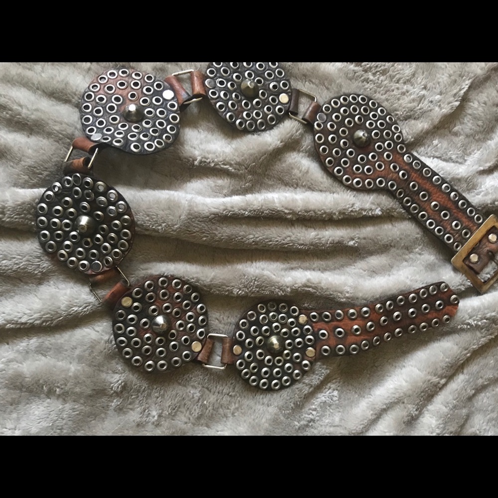Vintage late 90s early 2000s studded bel